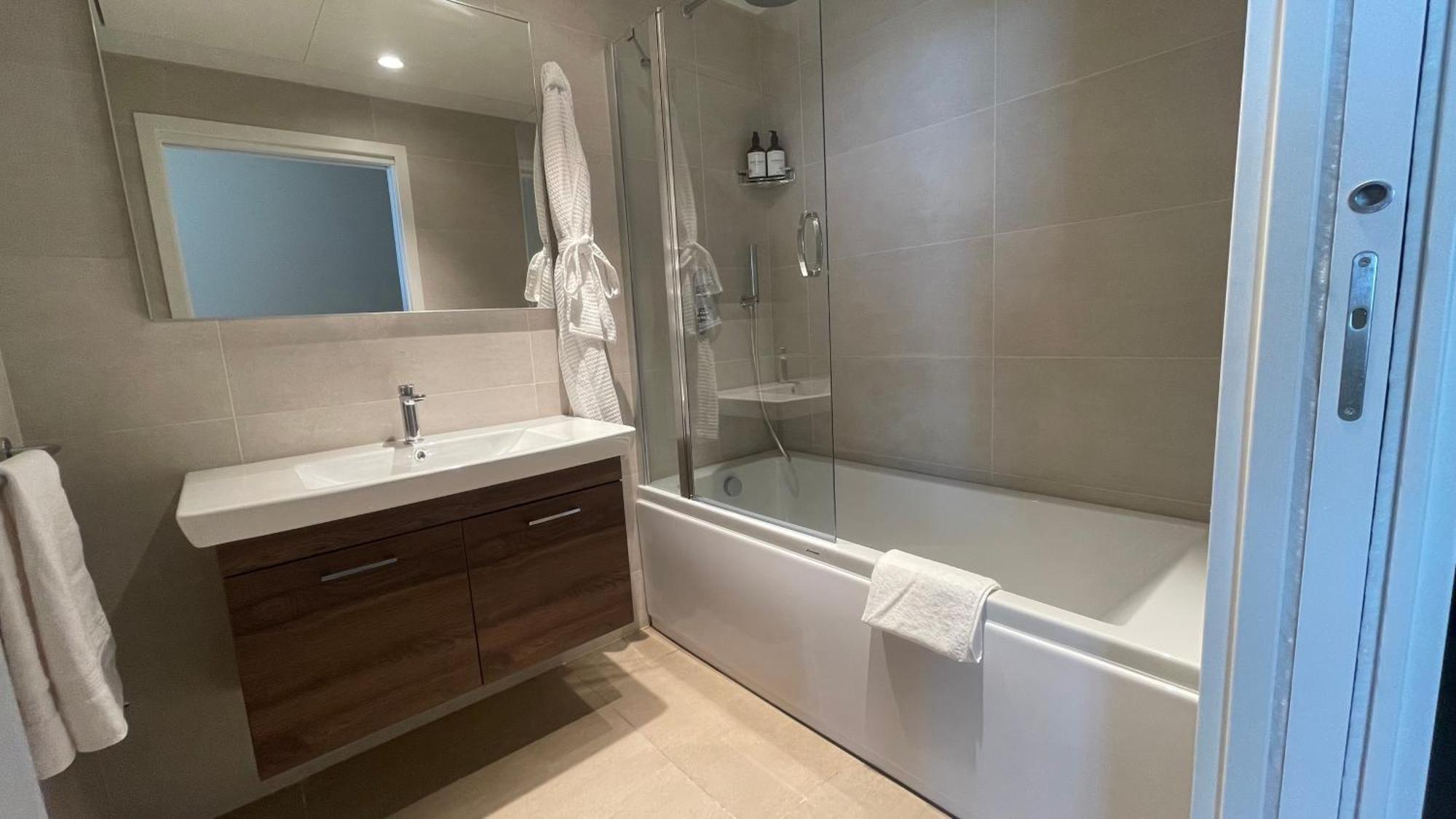 Mercury Tower Apartment