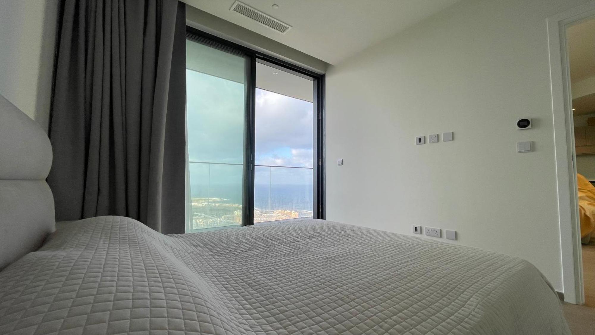 Mercury Tower Apartment *