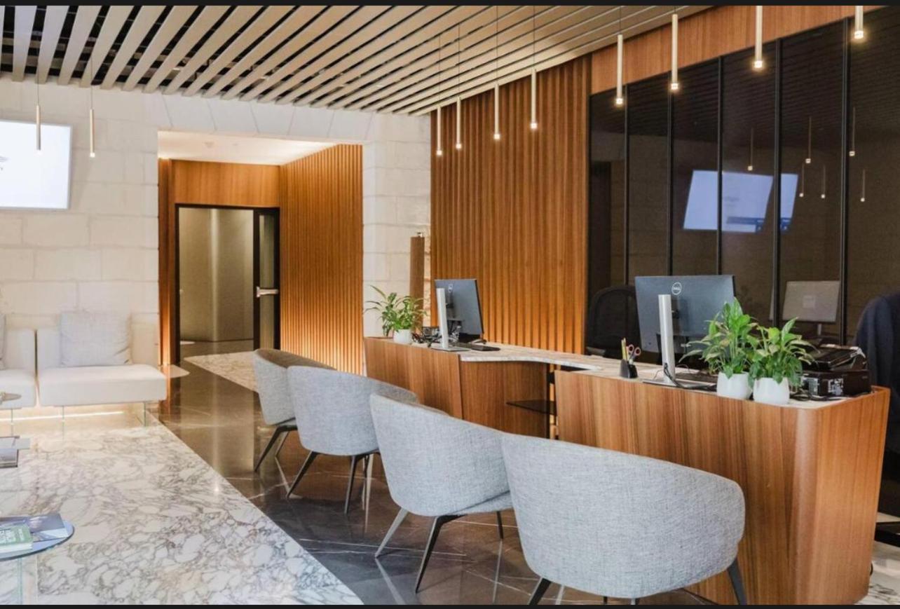 Mercury Tower Apartment
